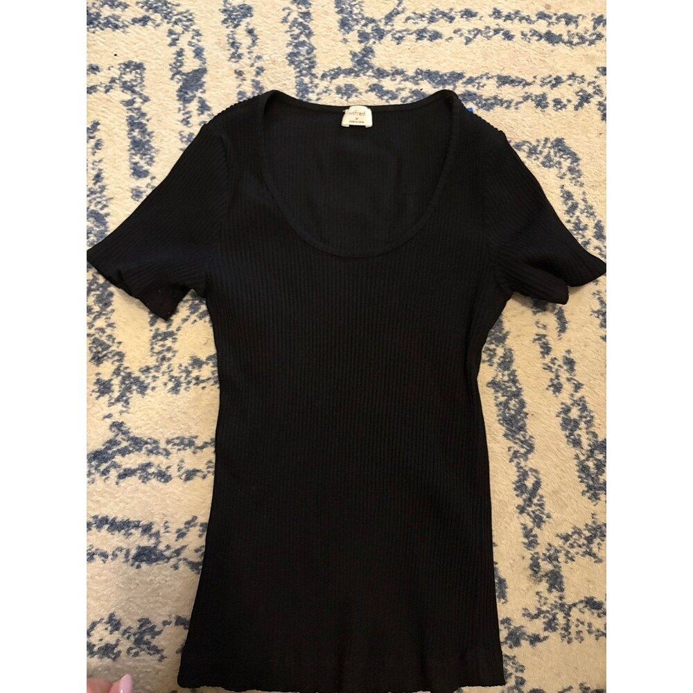 Black Ribbed Aritzia Wilfred Short Sleeve Blouse